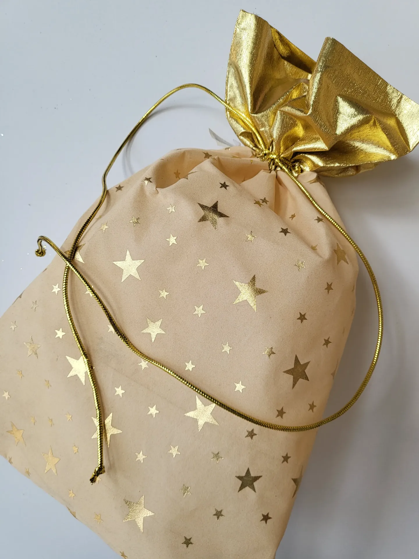 sac de Noël beige/doré