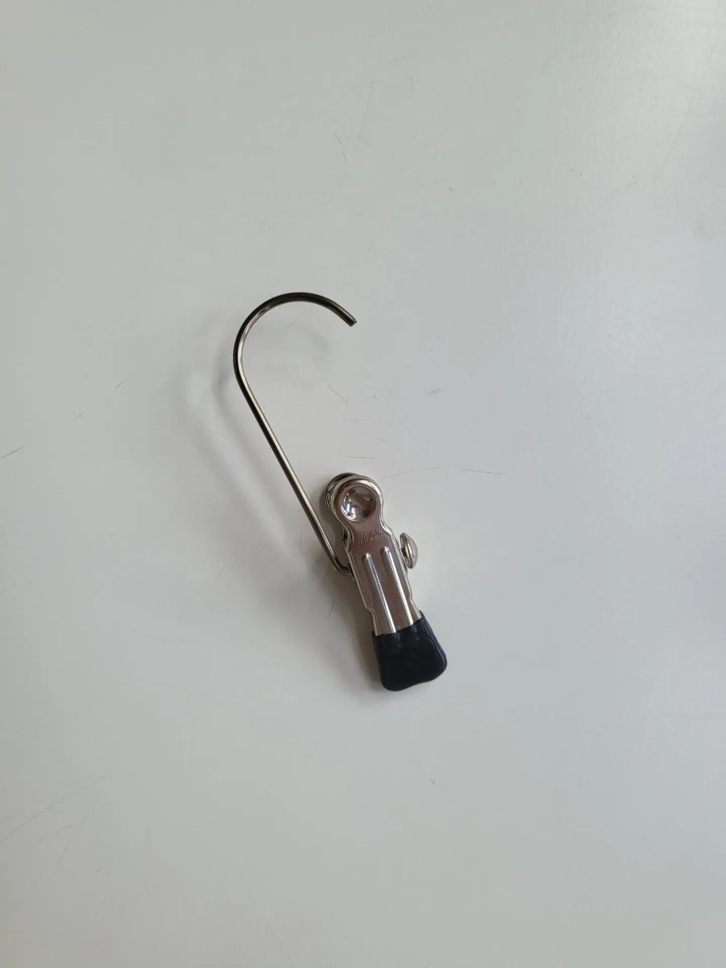 [0089382] superclip with 1 pinch