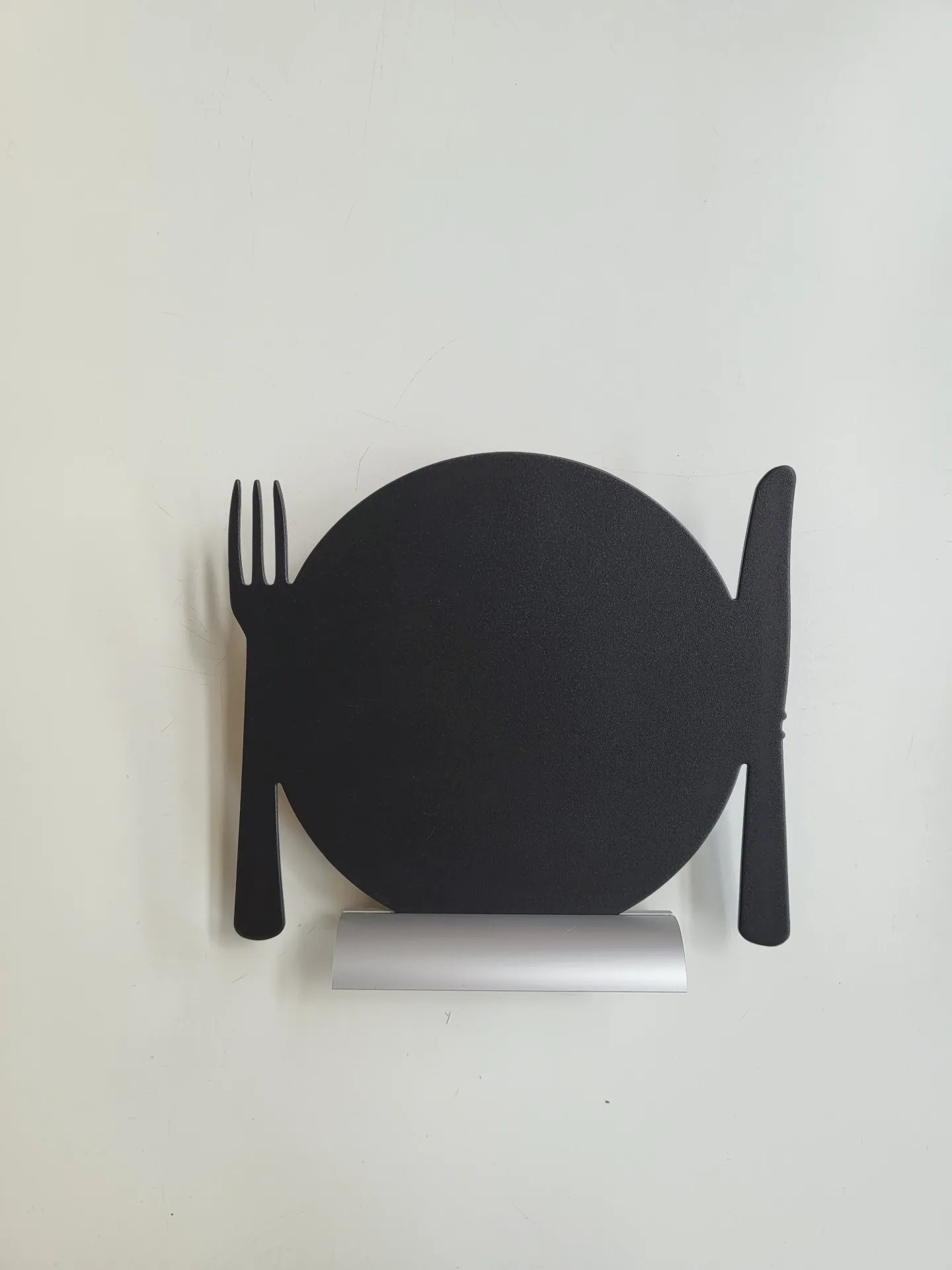 [0094231] table board + marker 'PLATE'