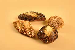 [0688225] 4 sesame bread rolls + sesame