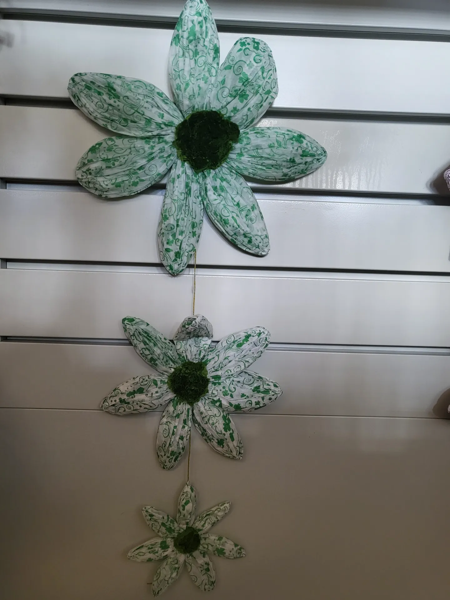 flower pendant x3