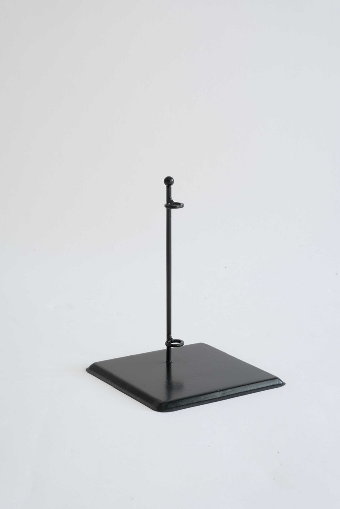 flower stand (metal)