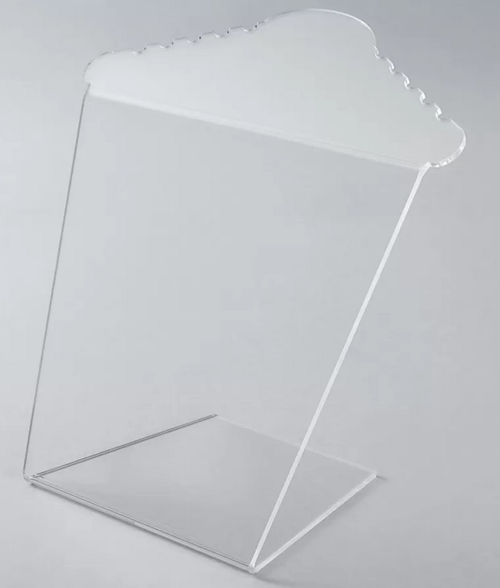 display for necklace