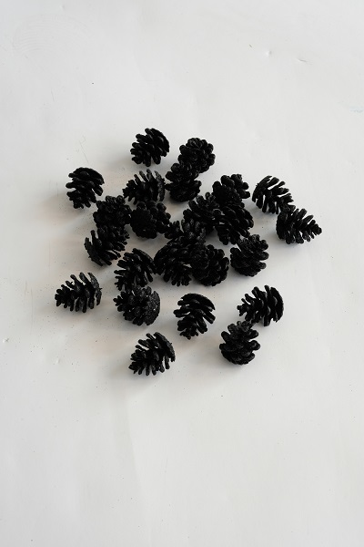 cones with glitter (silver, 3,5cm)