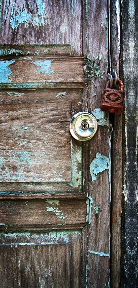 diplay banner 'porte vieille et serrure'