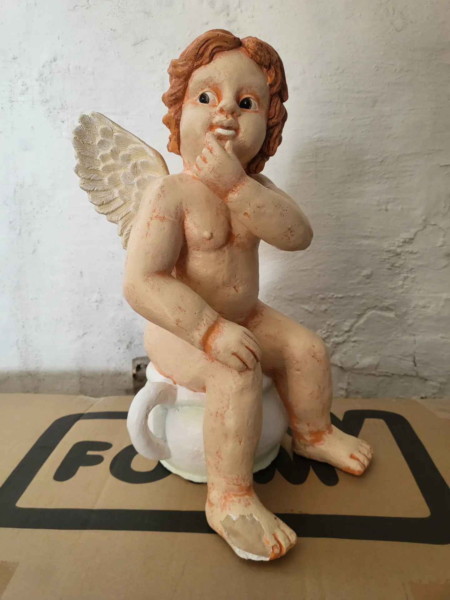 engel zittend, pm